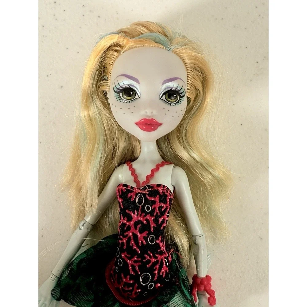 Monster High Lagoona Blue Dance Class Ballet Doll Pink Lace-Up Shoes Purse